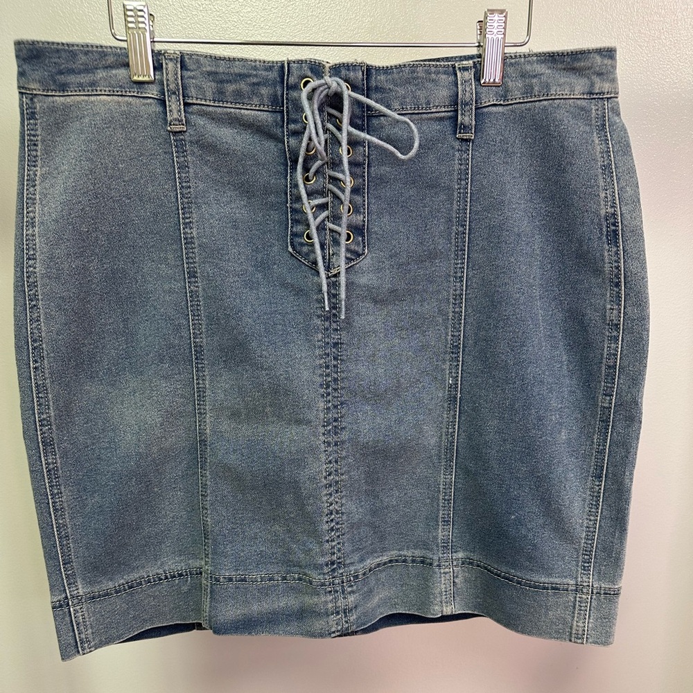 Hayden Tie Front Stretch Denim Mini Skirt Size Large